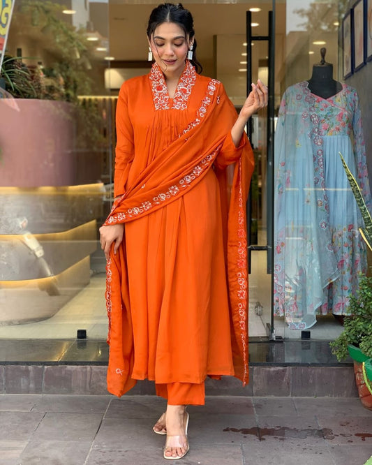 Beautiful Cotton Fabric Kurti Pant With Malmal Dupatta