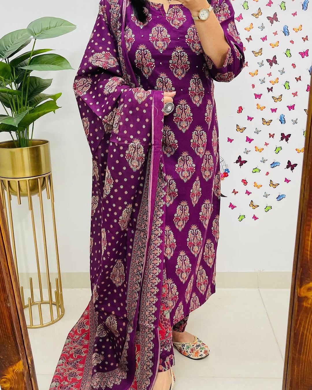 Women Cotton Embroidered Wine Straight kurta 3pc