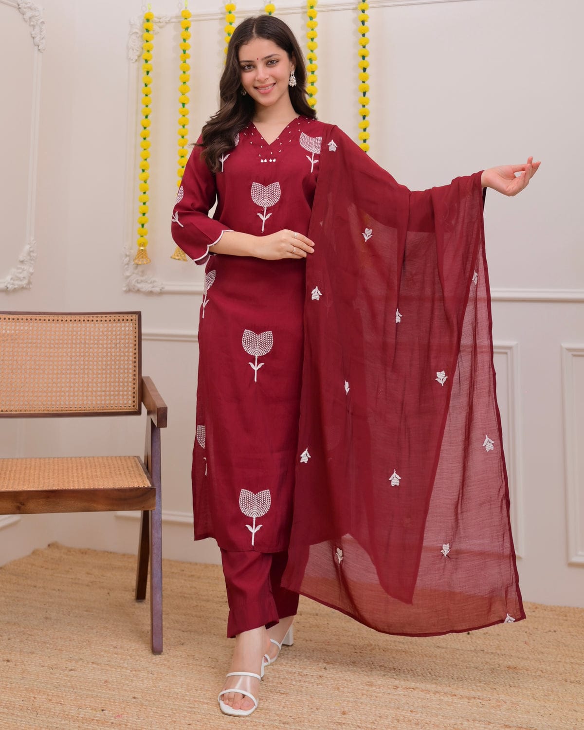 Maroon-licious thread embroidered 3pc kurta set